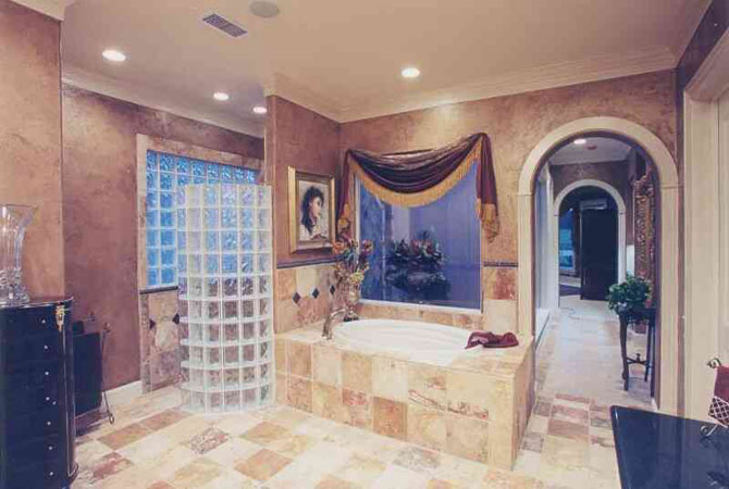 интерьер частного дома лестница ванна фото