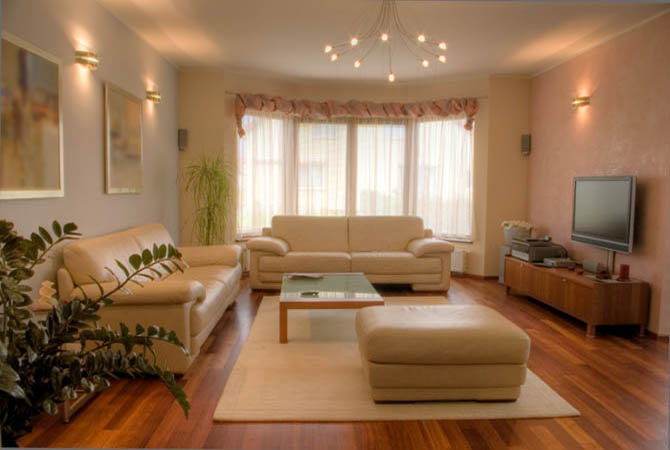 дизайн угла комнаты с угловым диваном